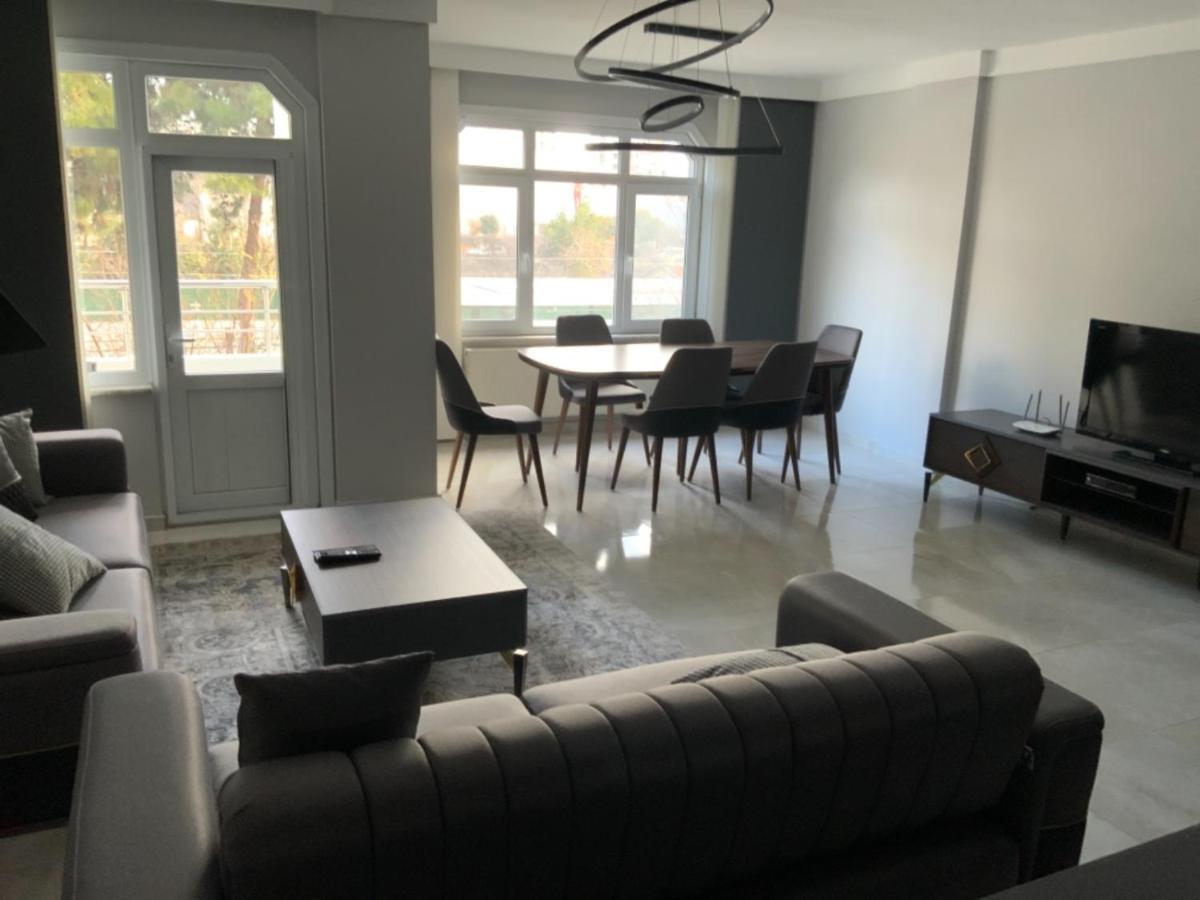Luxury Z-Apart Family Homes 2 Bedrooms Wifi Near Metro Zeytinburnu Provincia di Istanbul Esterno foto