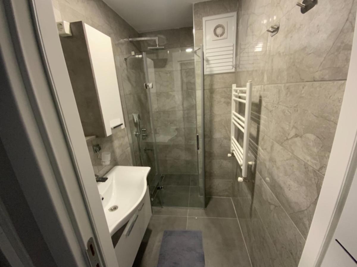 Luxury Z-Apart Family Homes 2 Bedrooms Wifi Near Metro Zeytinburnu Provincia di Istanbul Esterno foto